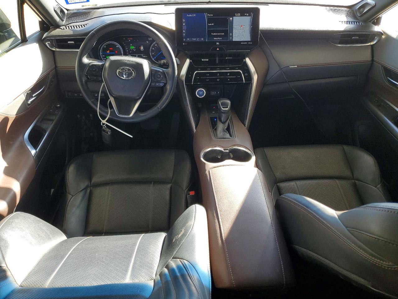 2021 TOYOTA VENZA LIMITED photo 8