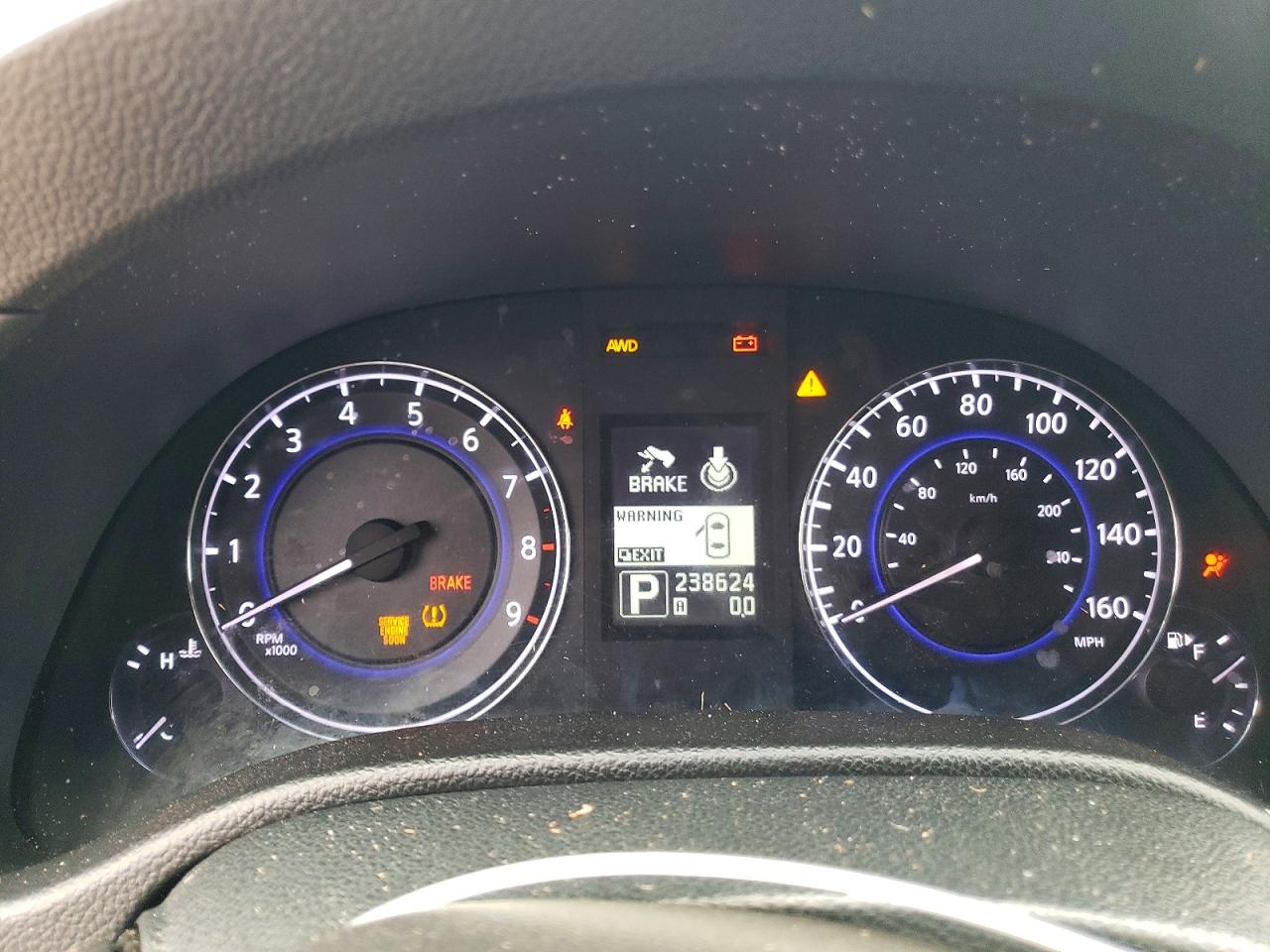 2010 INFINITI G37 photo 17