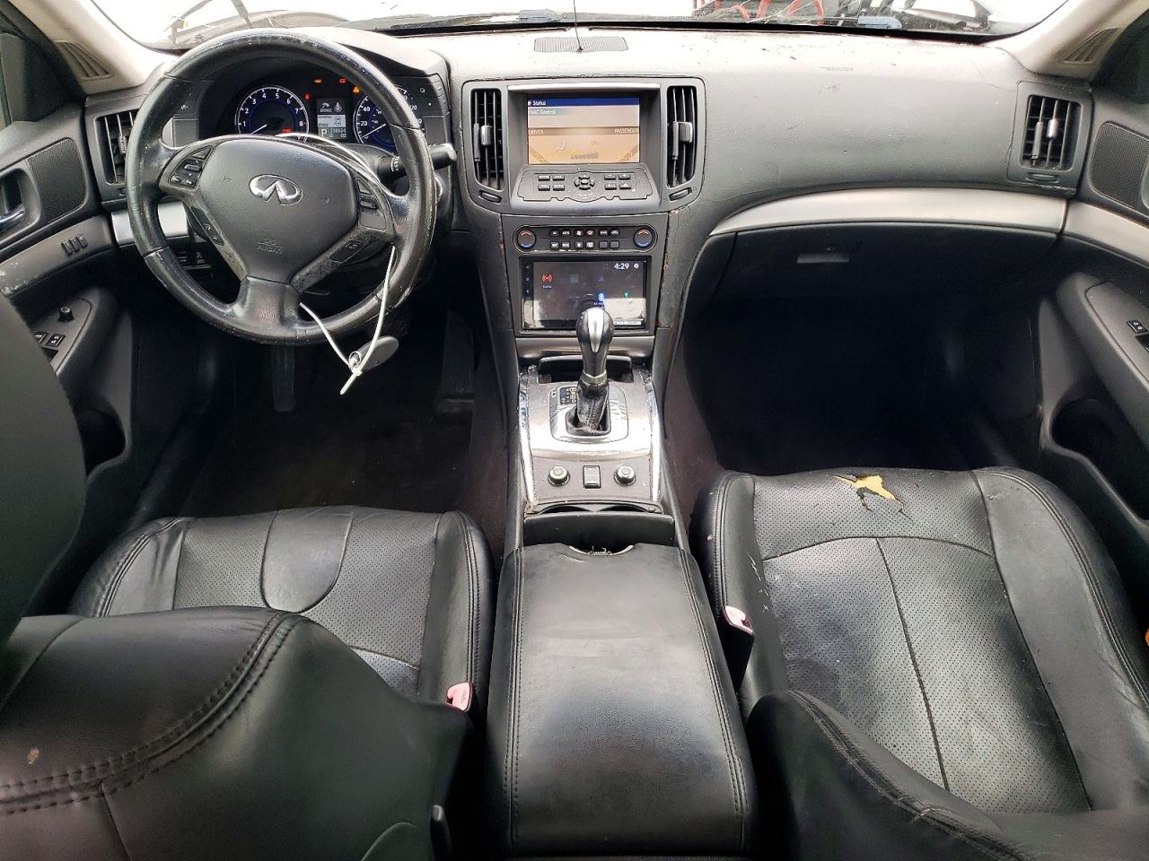 2010 INFINITI G37 photo 15