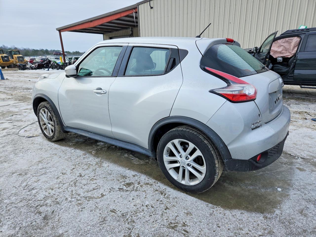 2015 NISSAN JUKE S photo 2