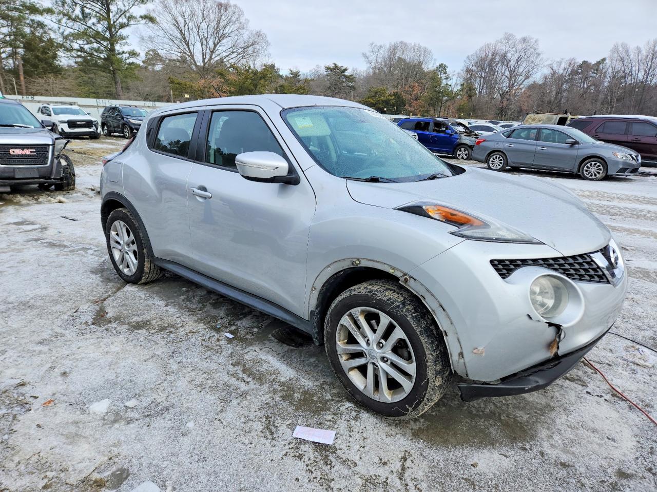 2015 NISSAN JUKE S photo 4