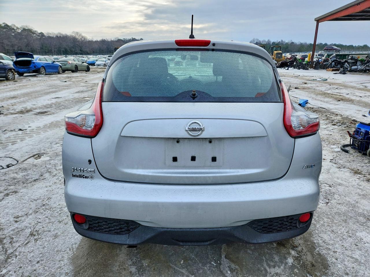 2015 NISSAN JUKE S photo 6