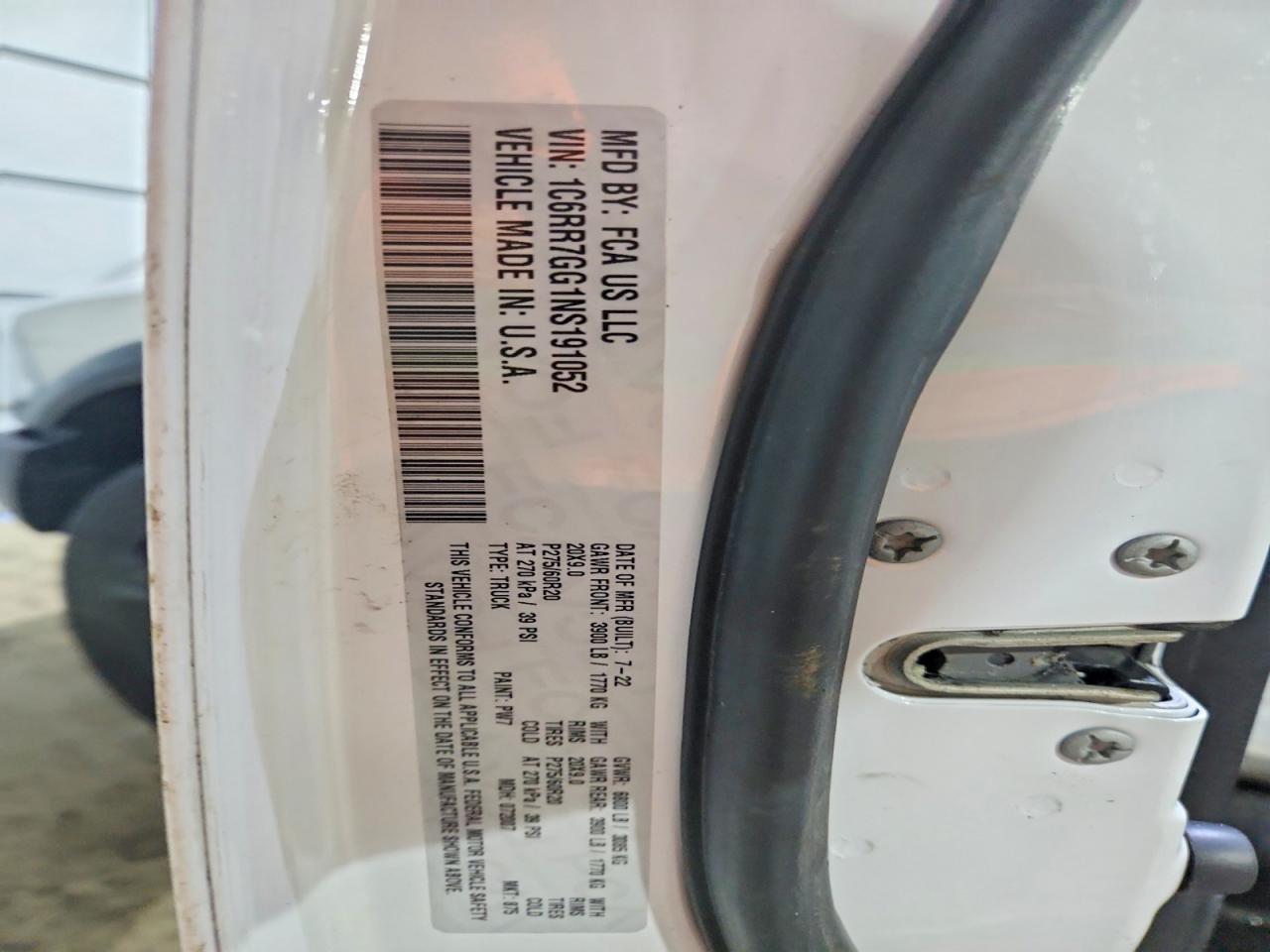 2022 RAM 1500 CLASSIC SLT photo 12