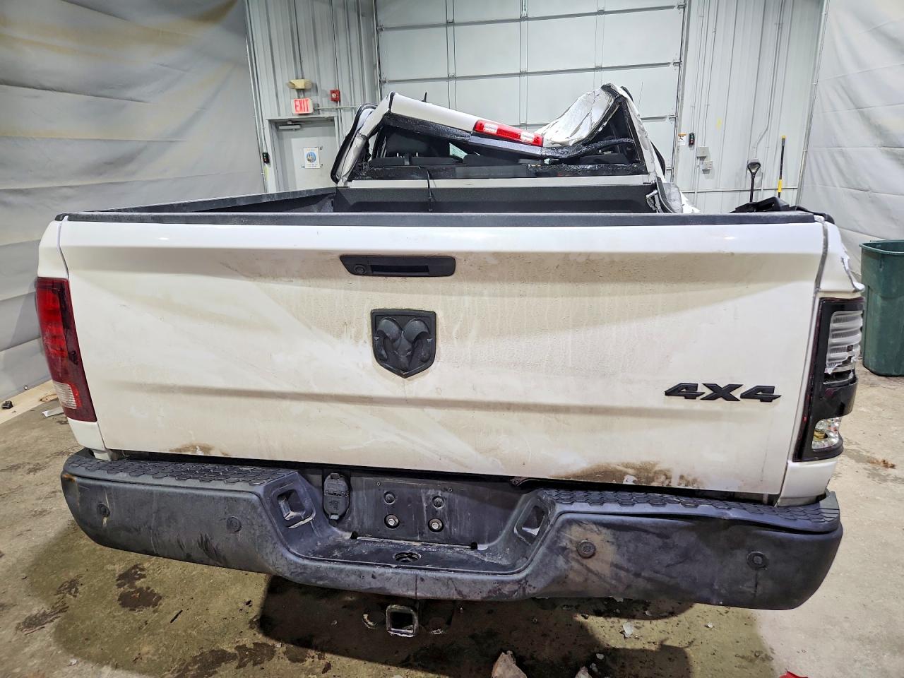 2022 RAM 1500 CLASSIC SLT photo 6
