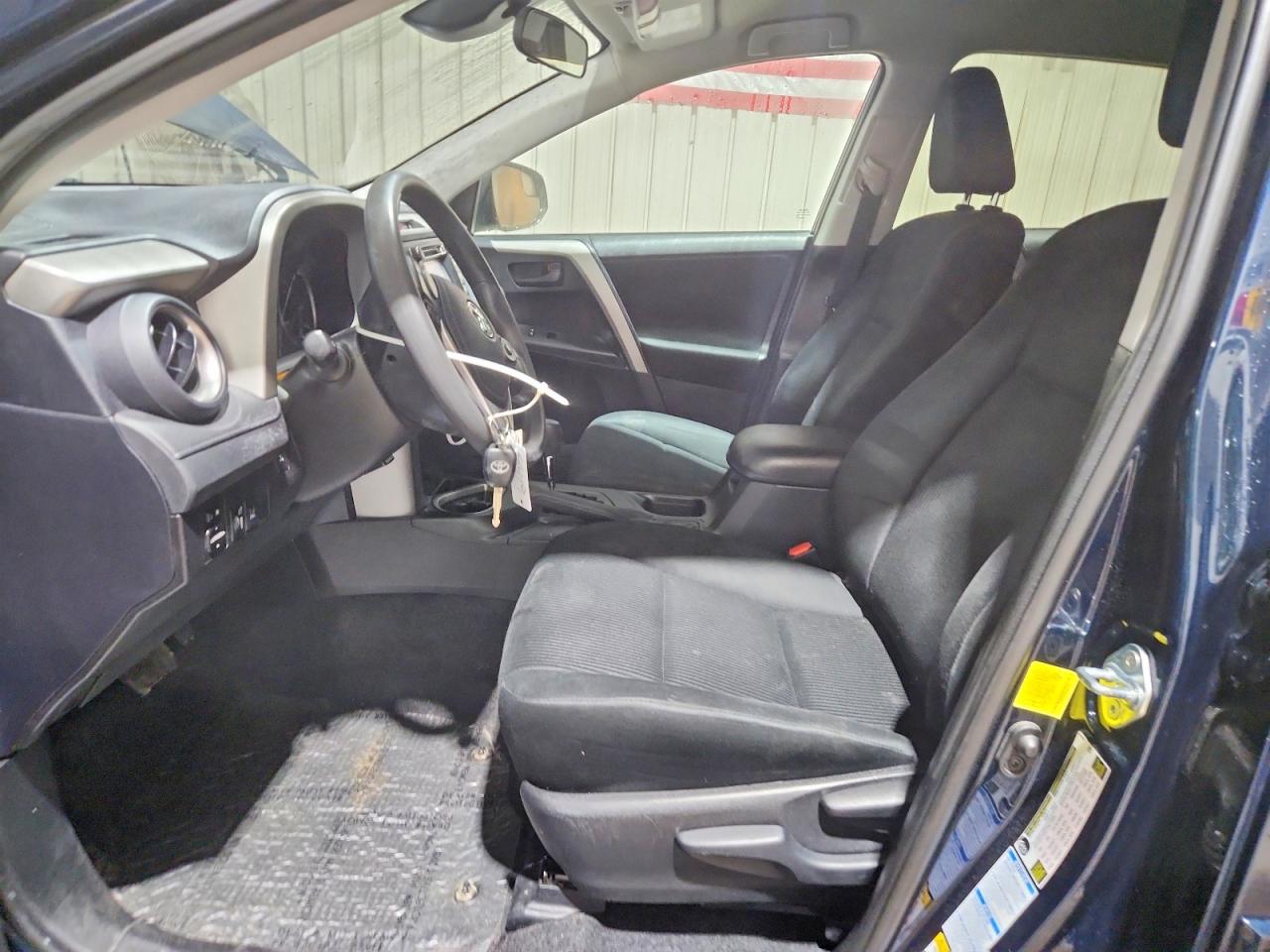 2017 TOYOTA RAV4 LE photo 13