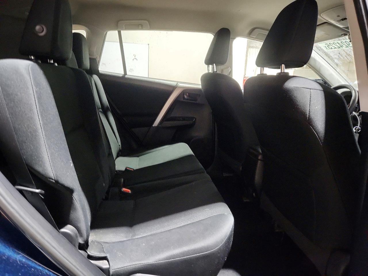2017 TOYOTA RAV4 LE photo 21