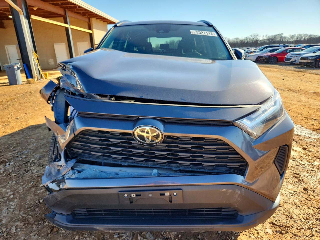 2022 TOYOTA RAV4 XLE photo 9