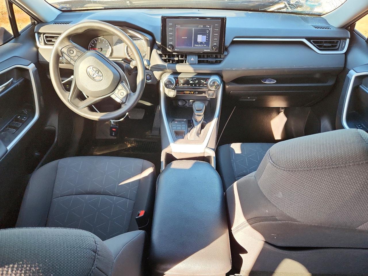 2022 TOYOTA RAV4 XLE photo 15