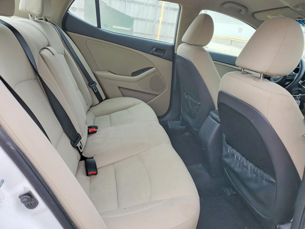 2015 KIA OPTIMA LX photo 10