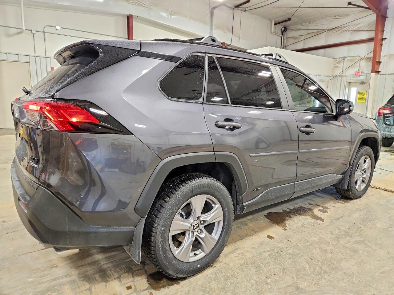 2025 TOYOTA RAV4 XLE photo 3