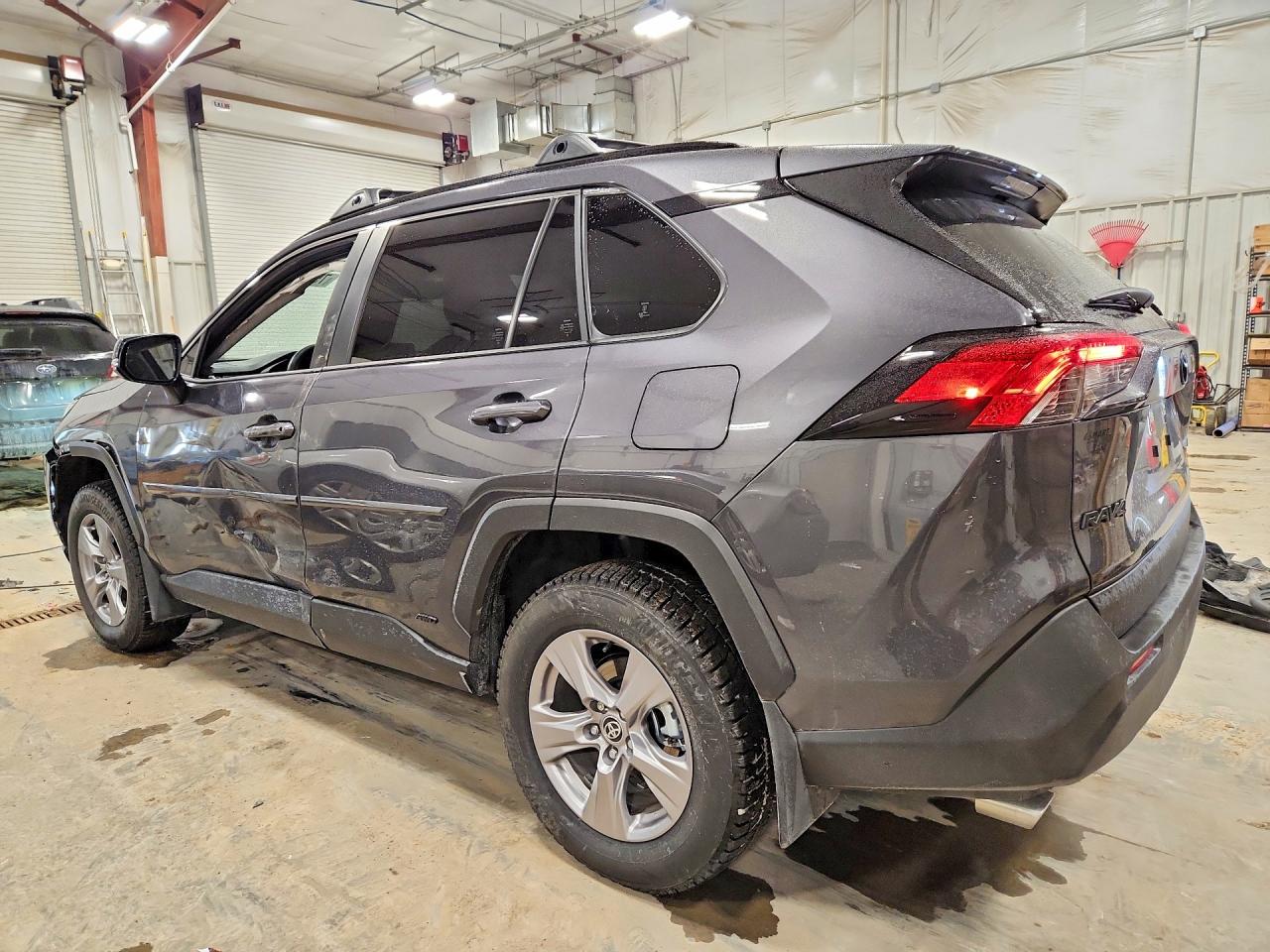 2025 TOYOTA RAV4 XLE photo 2
