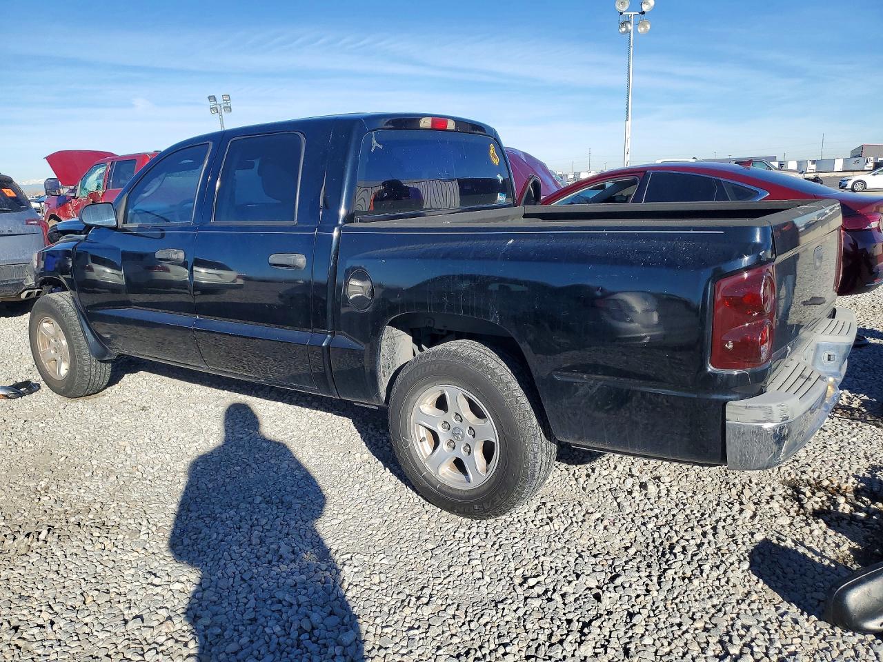 2005 DODGE DAKOTA photo 2