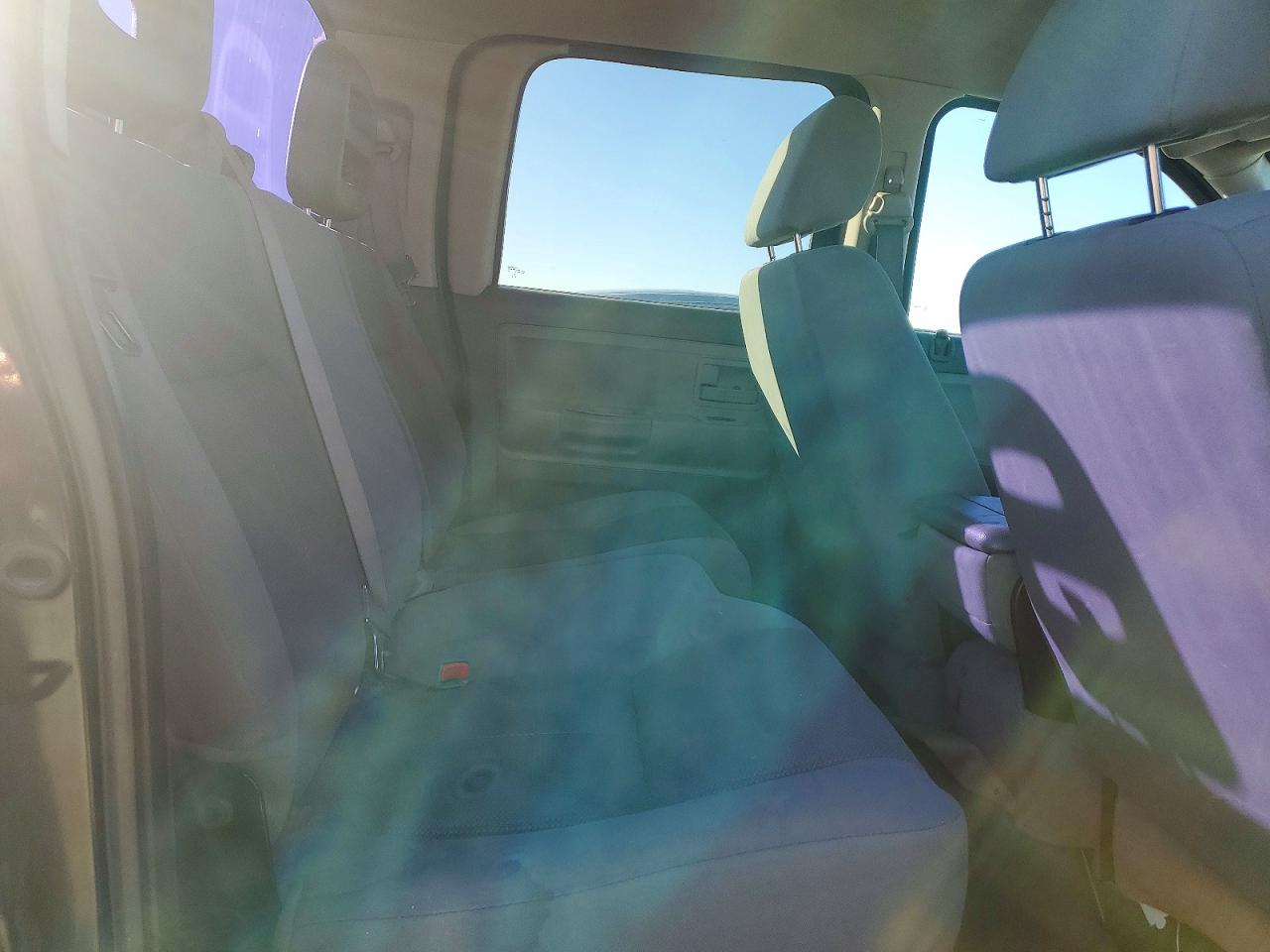 2005 DODGE DAKOTA photo 10