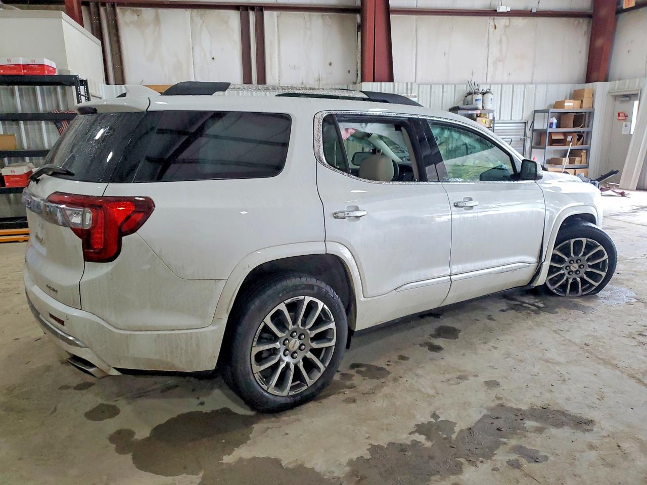 2023 GMC ACADIA DENALI photo 3