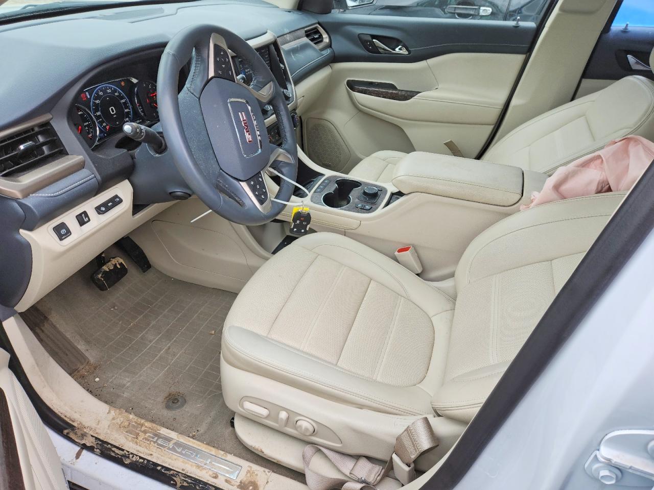 2023 GMC ACADIA DENALI photo 7
