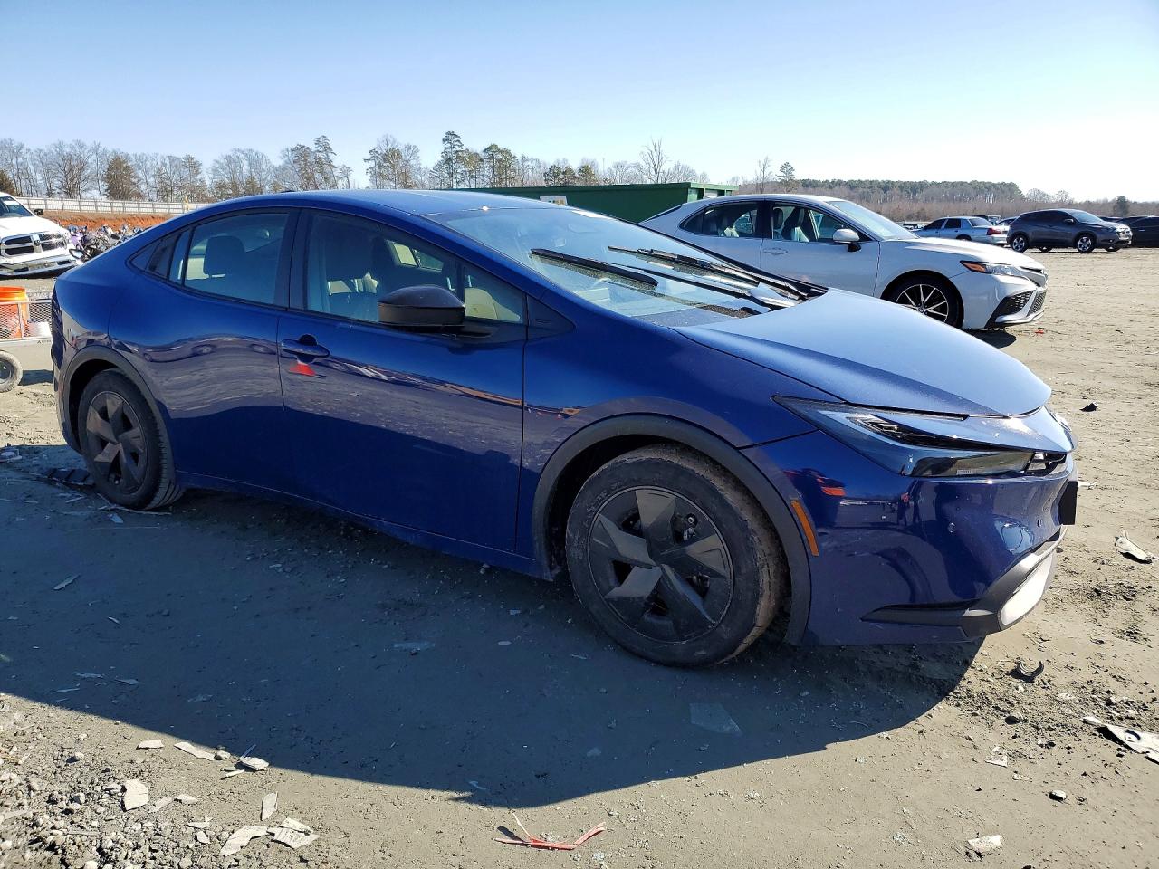 2025 TOYOTA PRIUS LE photo 4