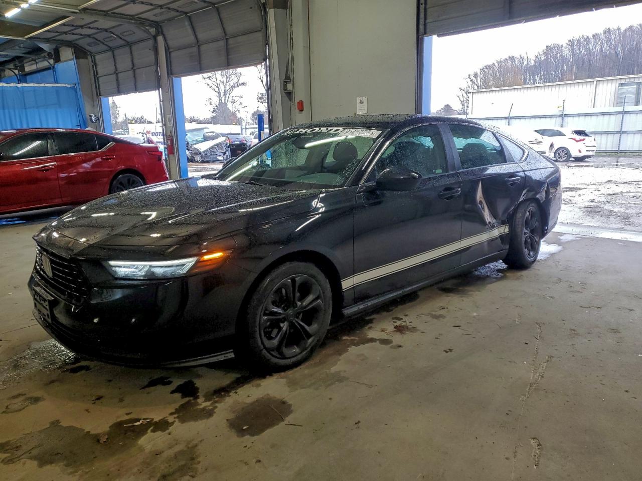2025 HONDA ACCORD LX photo 2