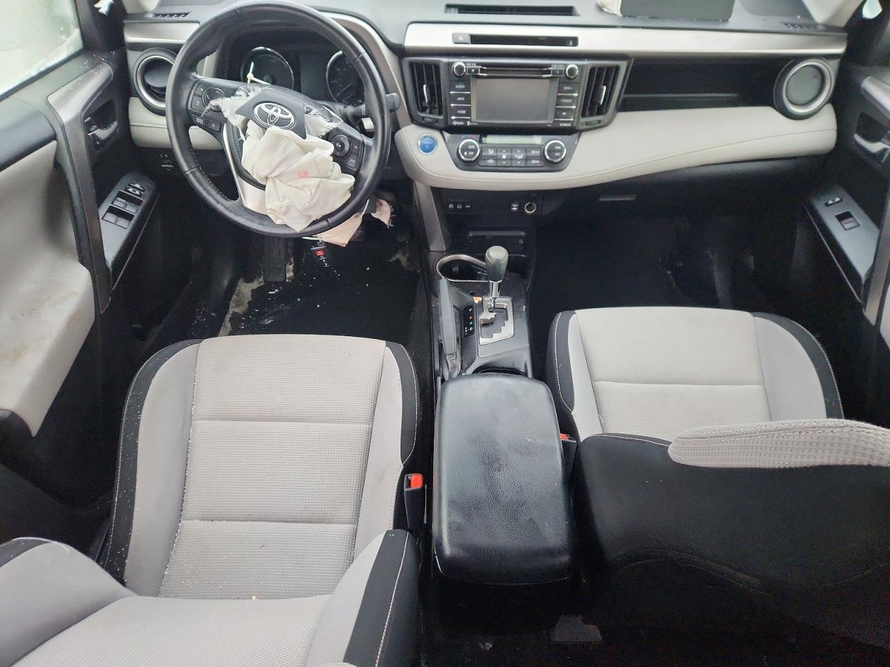 2016 TOYOTA RAV4 HV XLE photo 8