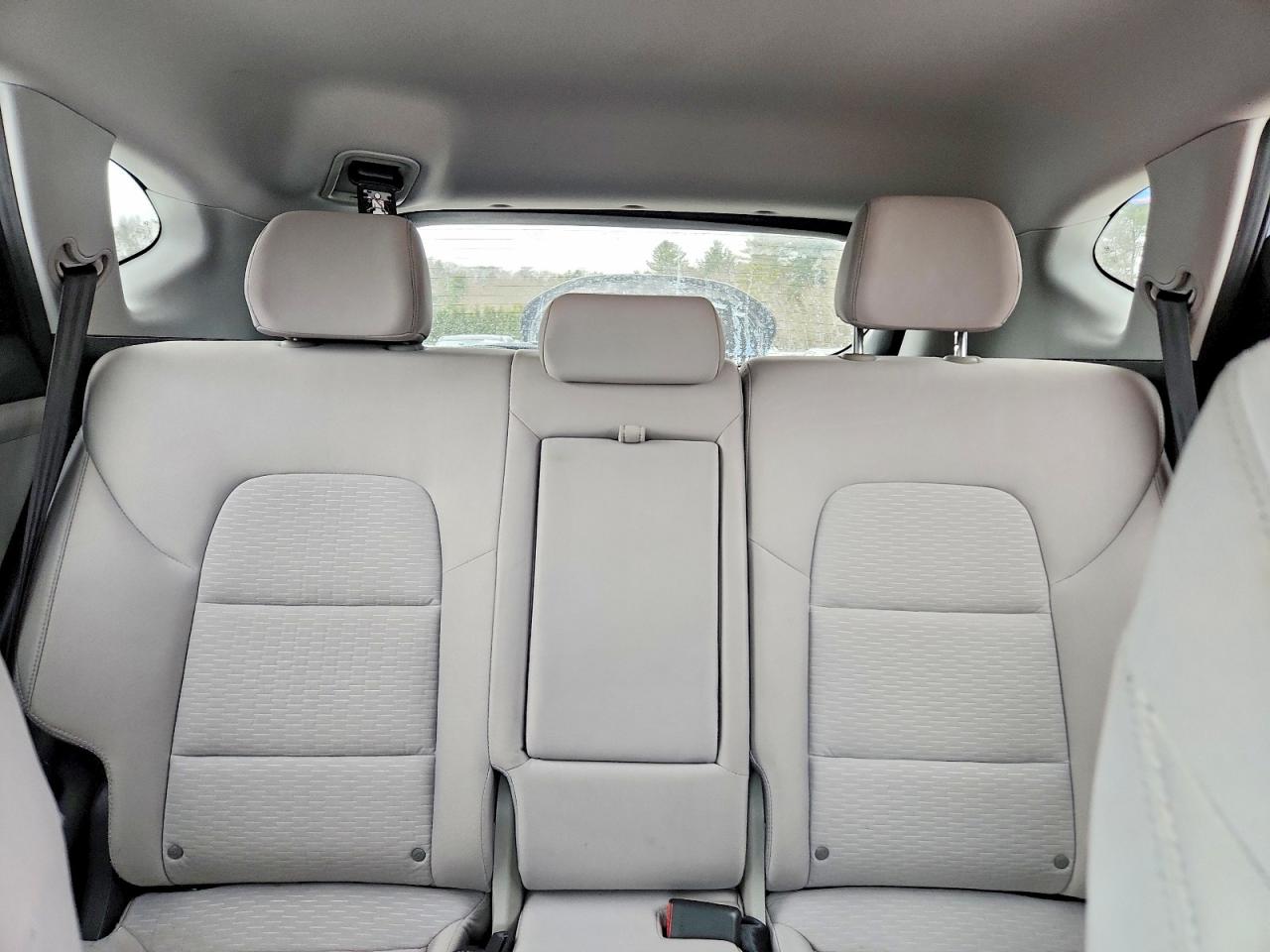 2021 HYUNDAI TUCSON SE photo 10