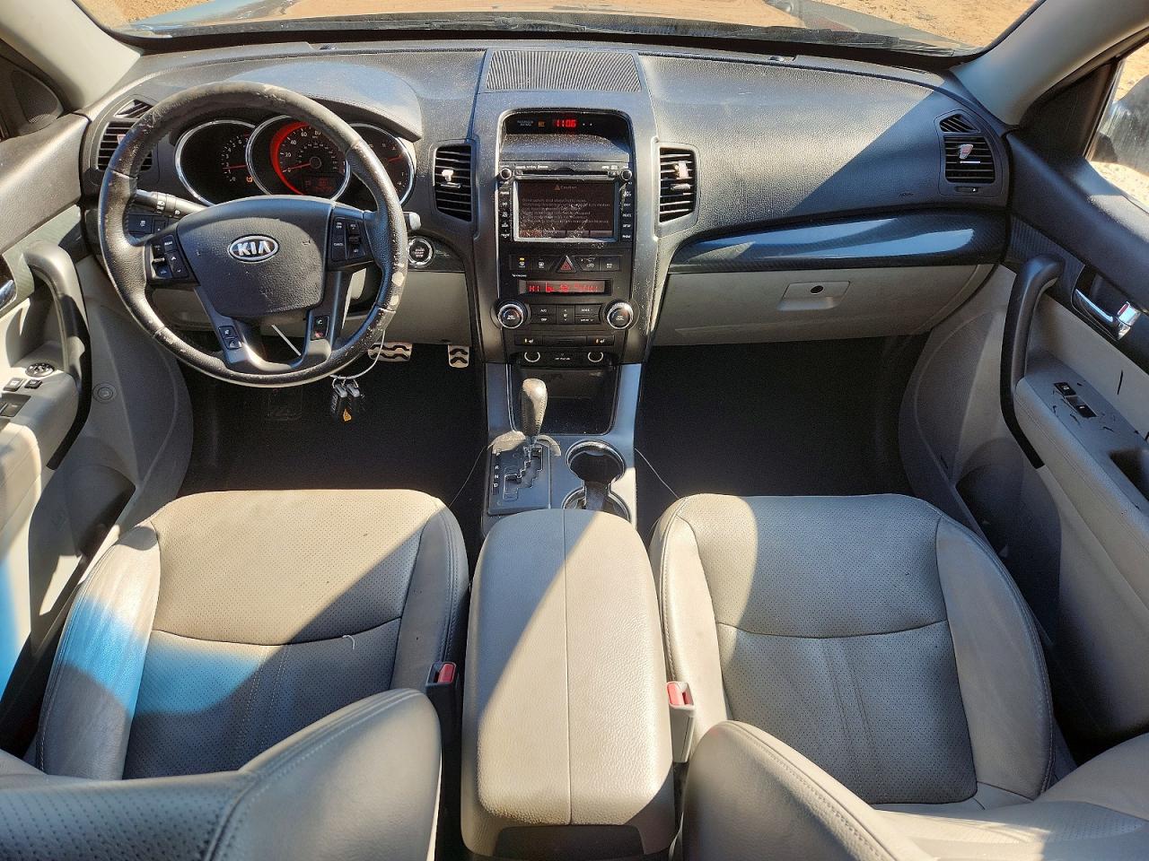 2011 KIA SORENTO SX photo 15