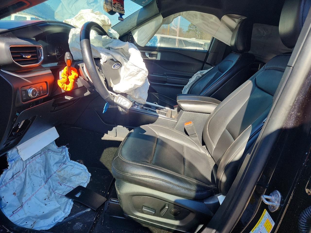 2020 FORD EXPLORER XLT photo 13