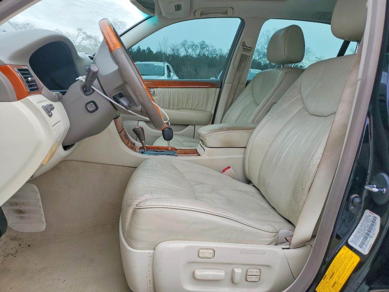 2001 LEXUS LS 430 photo 13