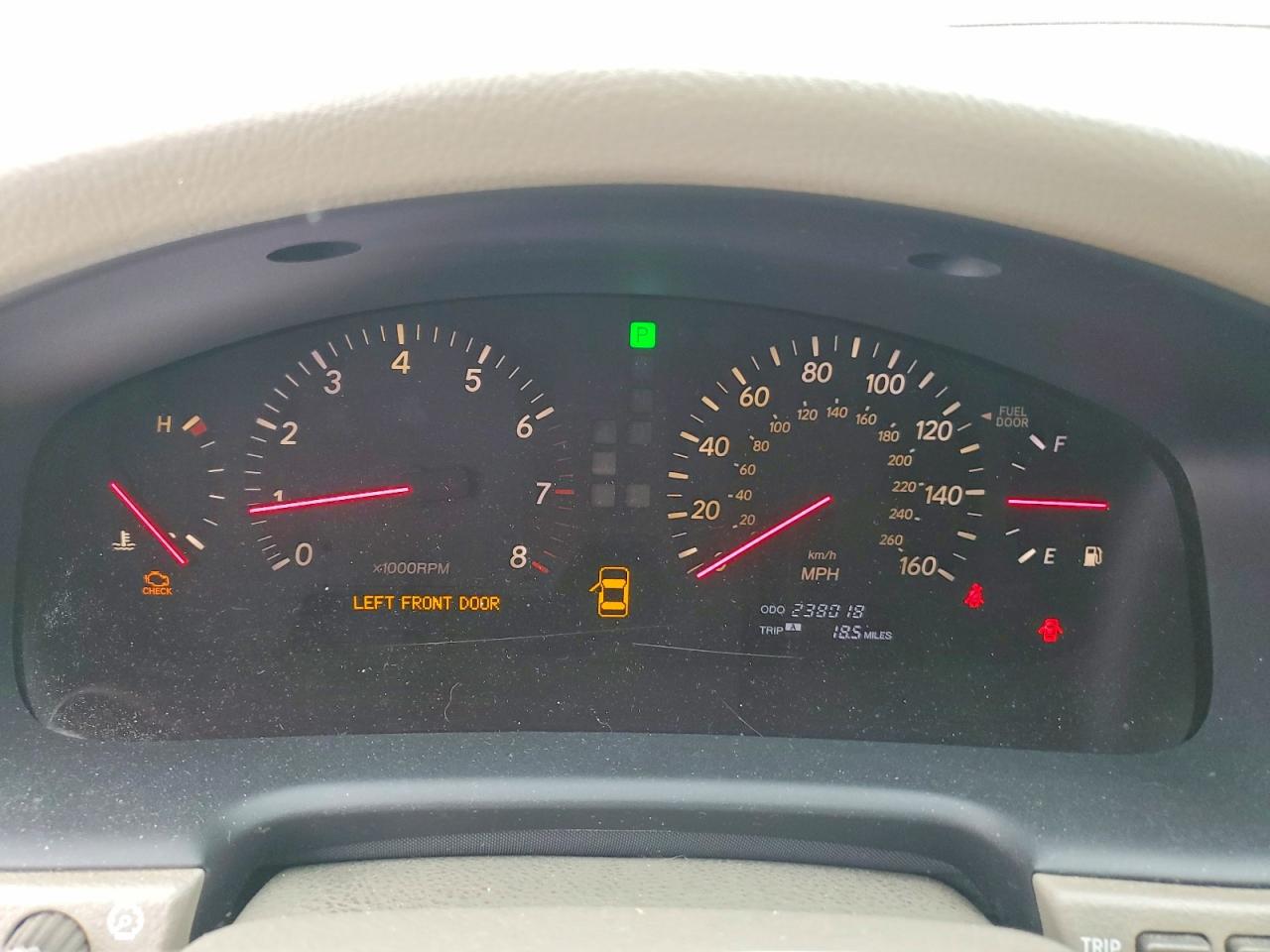 2001 LEXUS LS 430 photo 17