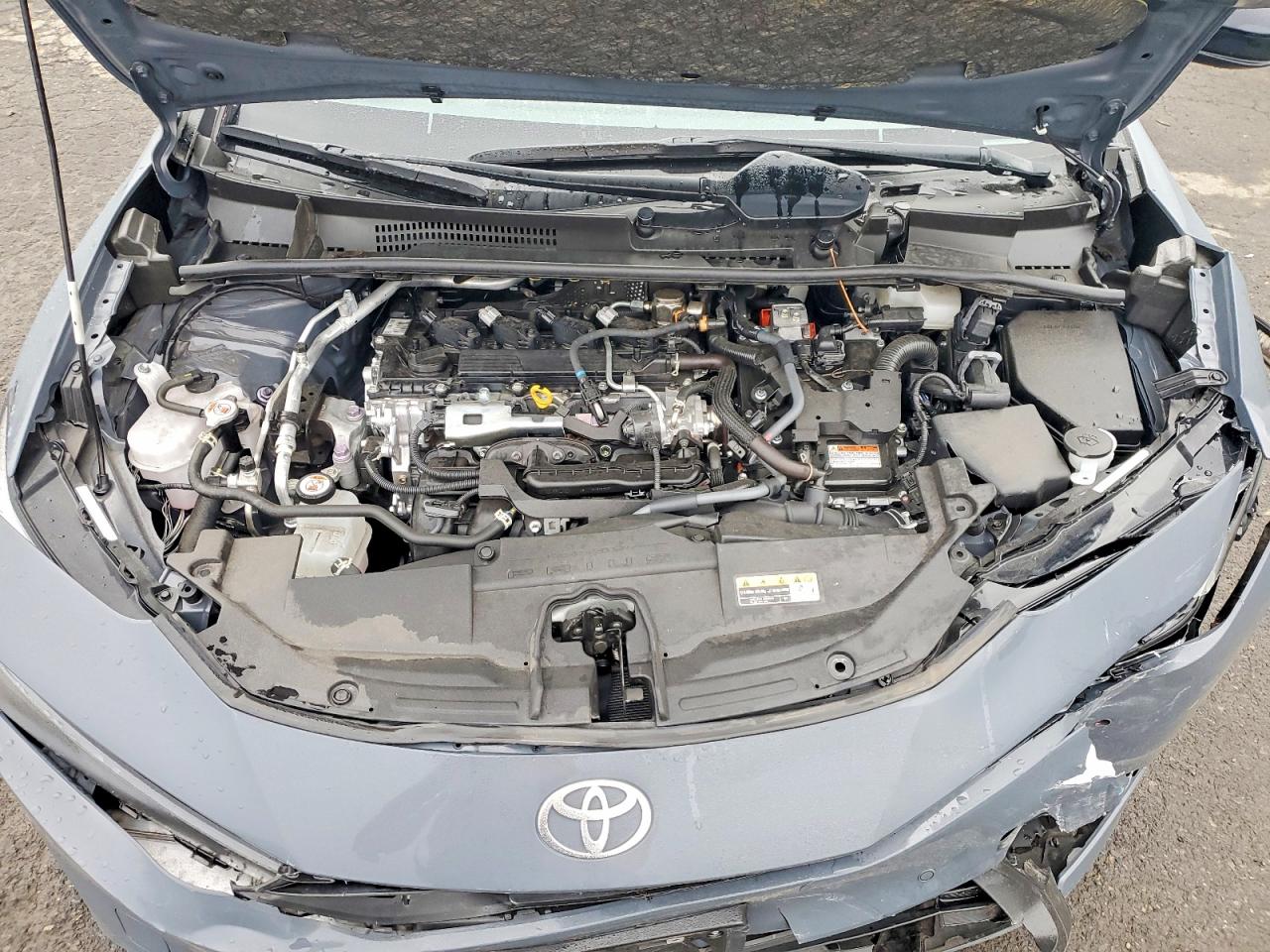 2024 TOYOTA PRIUS LE photo 11