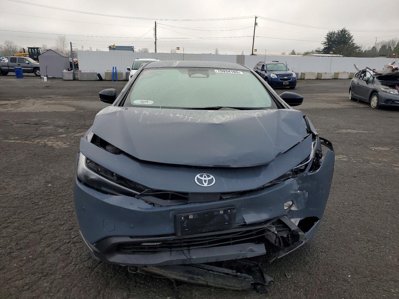 2024 TOYOTA PRIUS LE photo 5