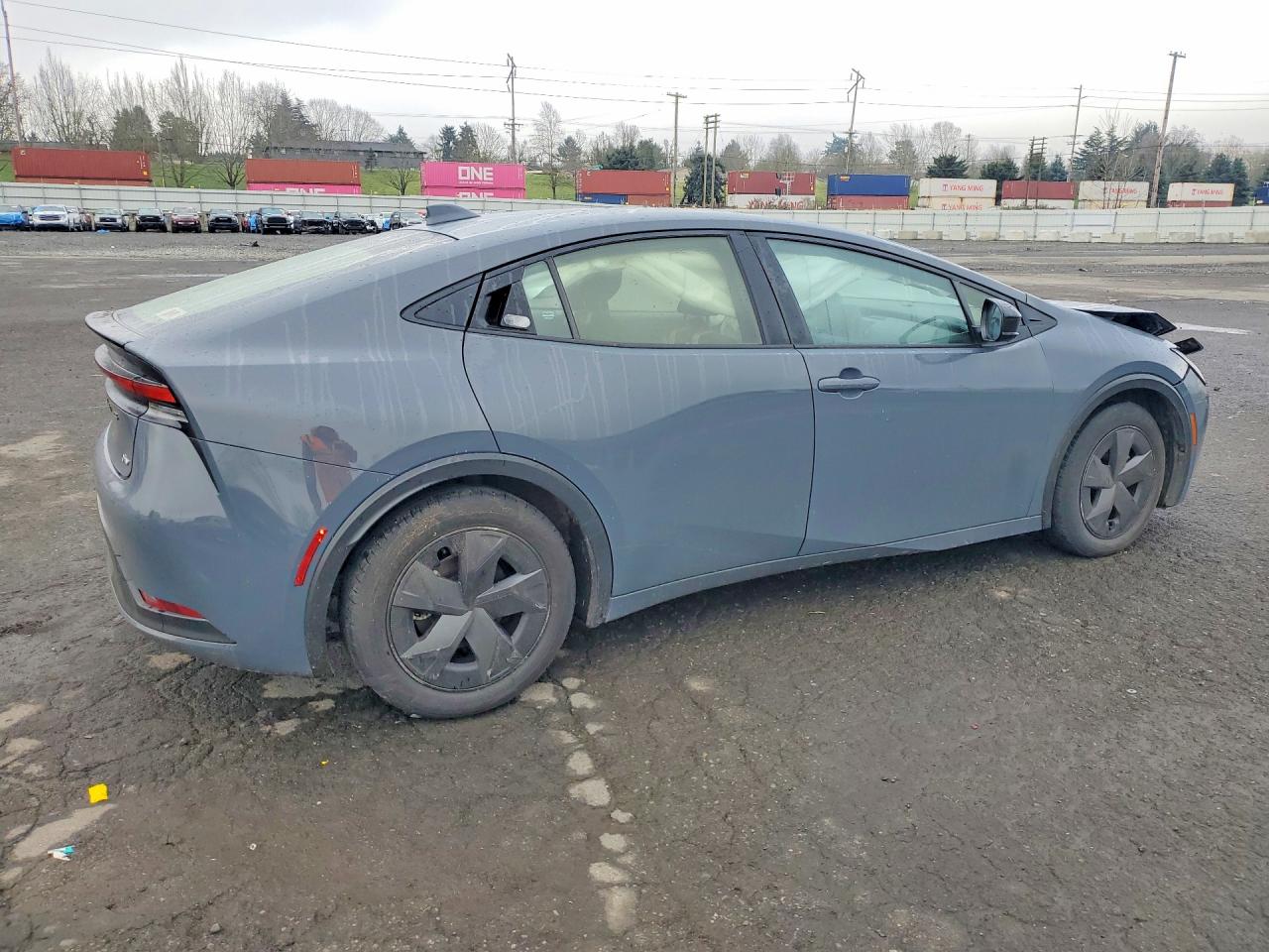 2024 TOYOTA PRIUS LE photo 3