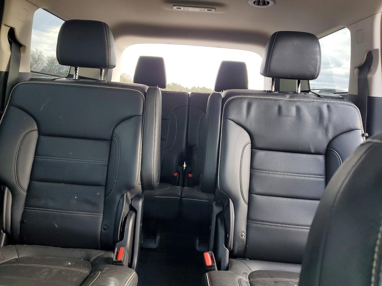 2023 GMC ACADIA DENALI photo 19
