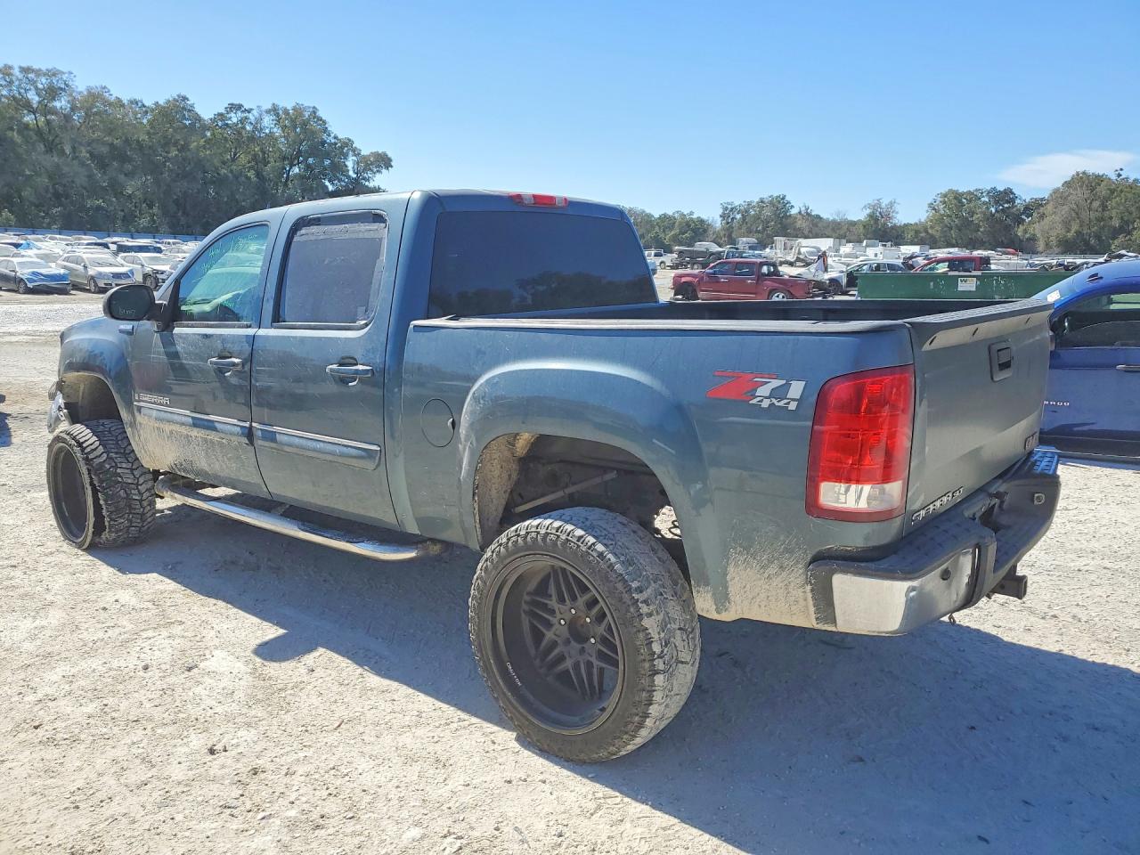 2008 GMC SIERRA K1500 photo 2