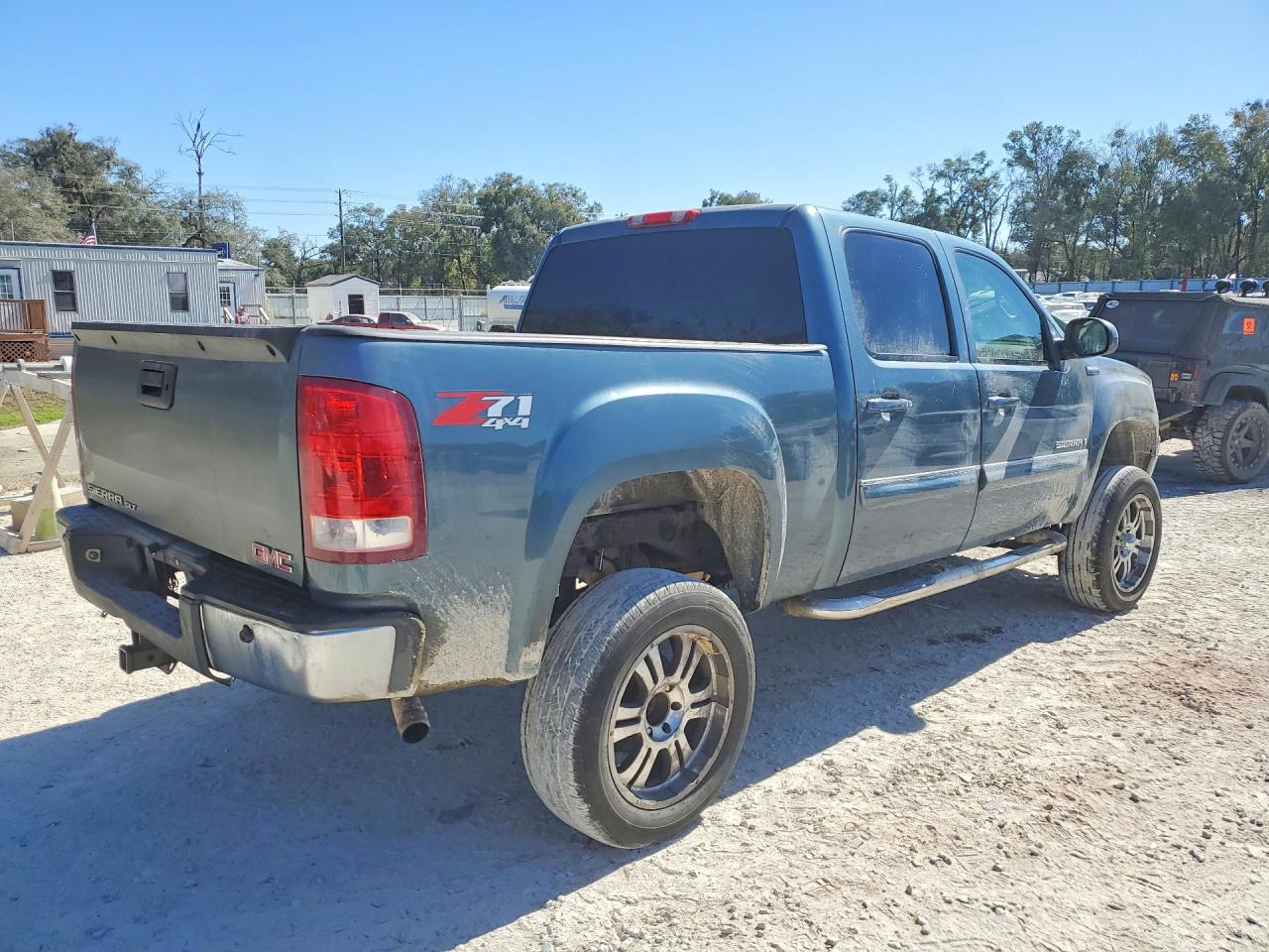 2008 GMC SIERRA K1500 photo 3