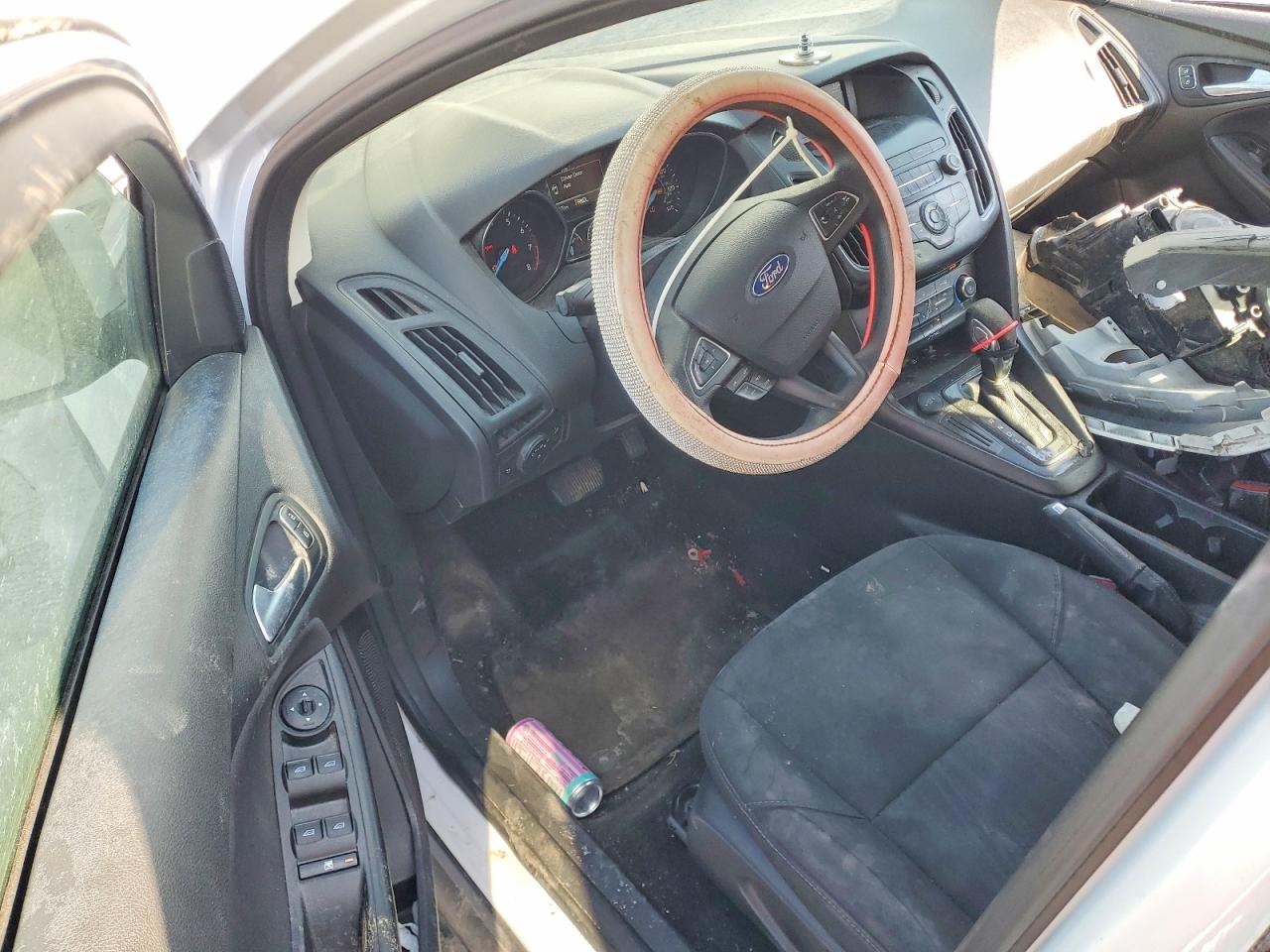2018 FORD FOCUS SE photo 22
