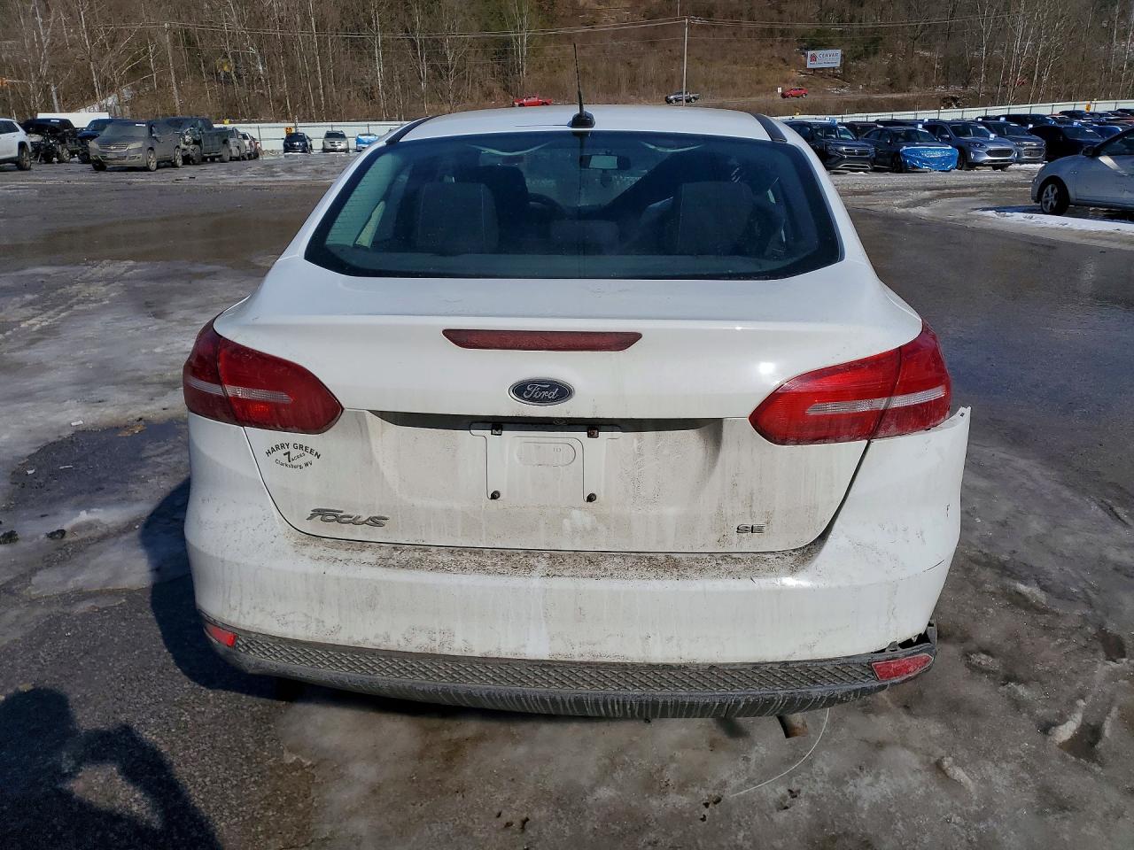 2018 FORD FOCUS SE photo 16