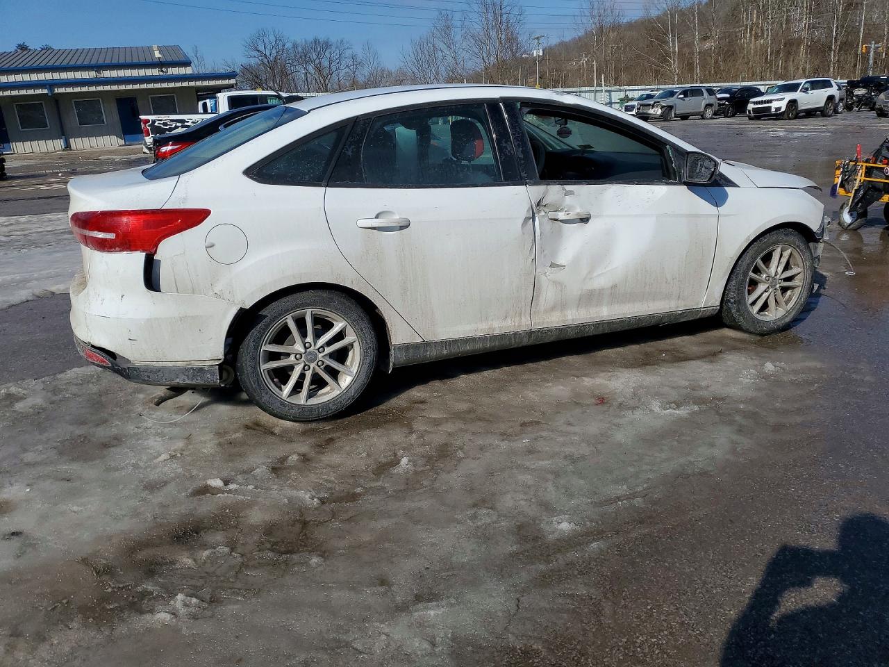 2018 FORD FOCUS SE photo 7