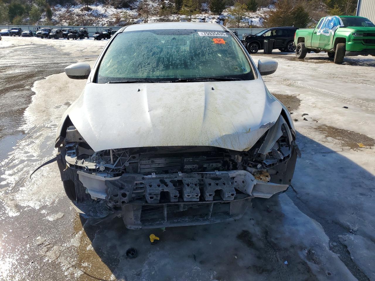 2018 FORD FOCUS SE photo 13