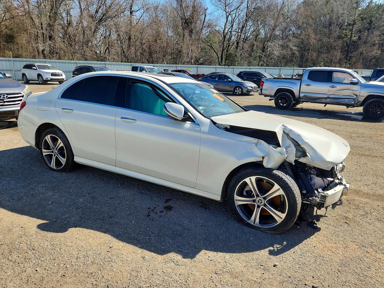 2018 MERCEDES-BENZ E 300 photo 7