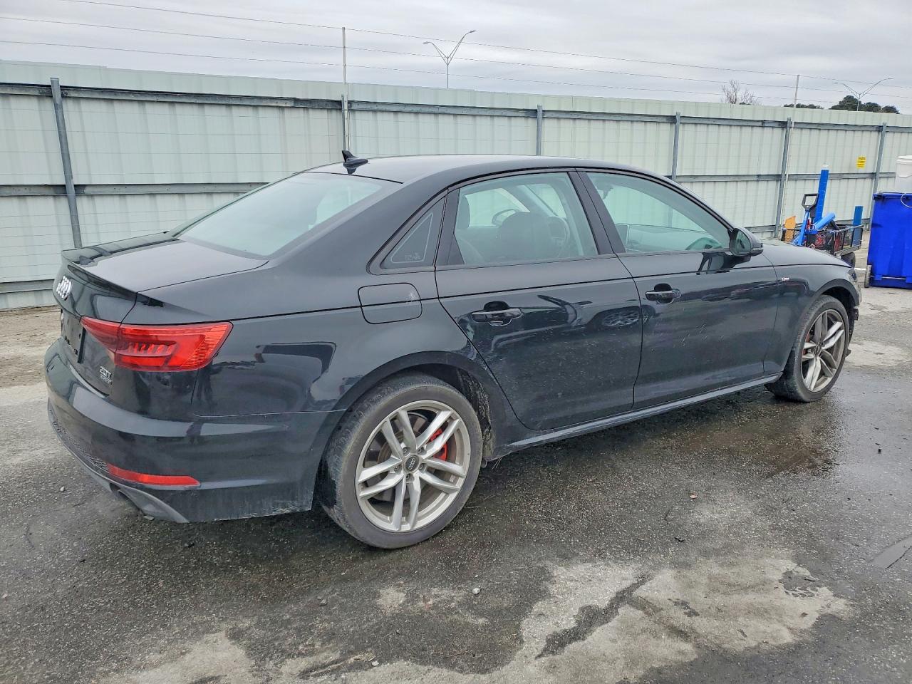 2017 AUDI A4 PREMIUM photo 3