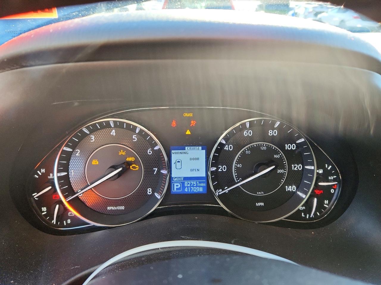 2020 NISSAN ARMADA SV photo 25