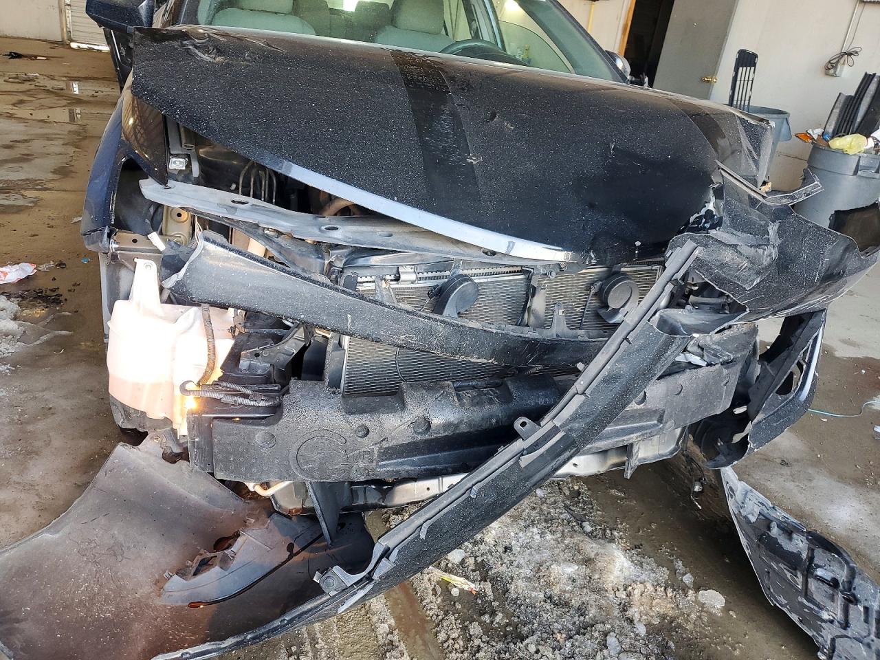 2014 TOYOTA CAMRY L photo 9