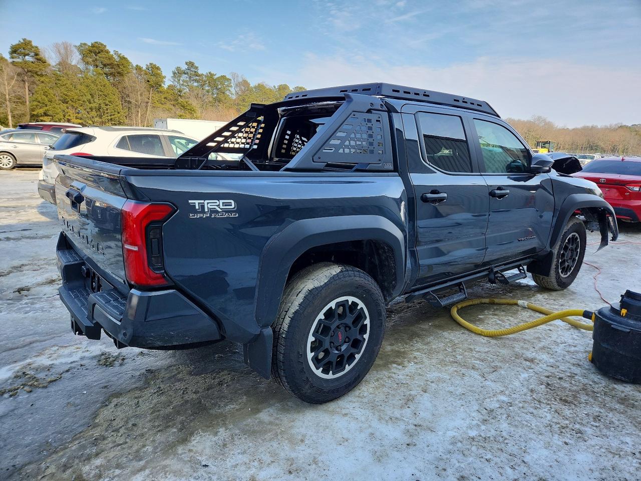 2025 TOYOTA TACOMA TRD OFF-ROAD HV photo 3