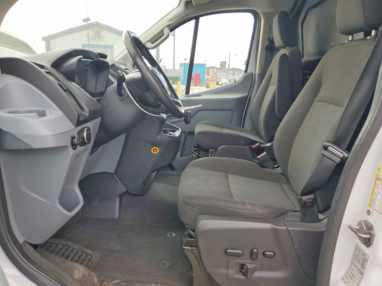 2018 FORD TRANSIT 250 DELIVERY VAN photo 13