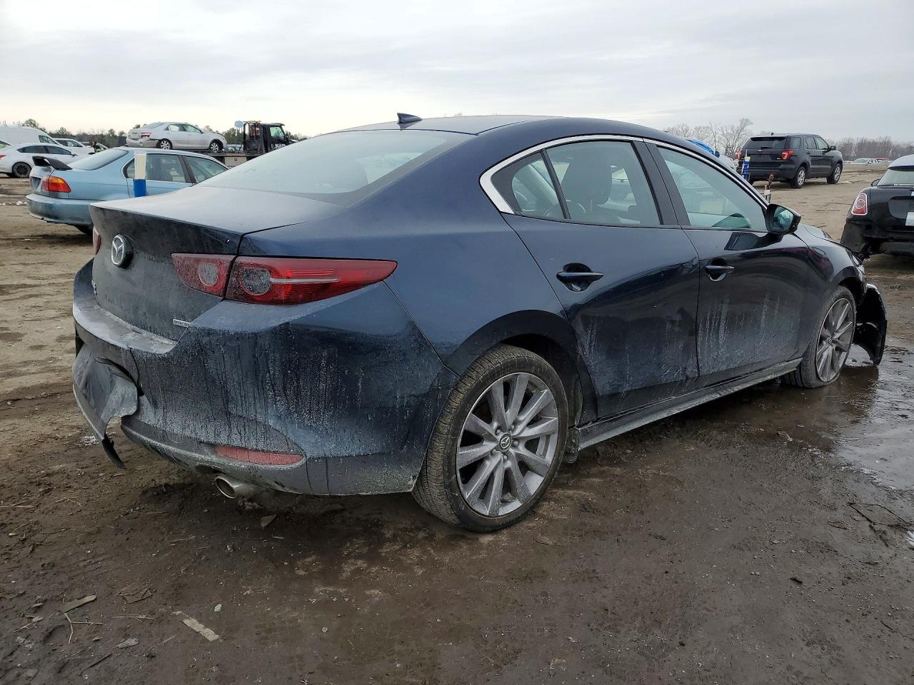 2019 MAZDA 3 PREMIUM photo 3