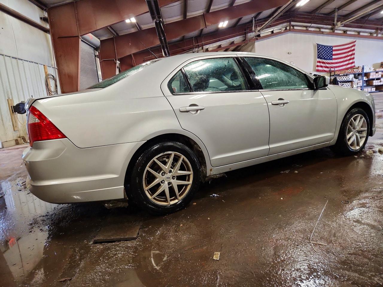 2010 FORD FUSION SEL photo 3