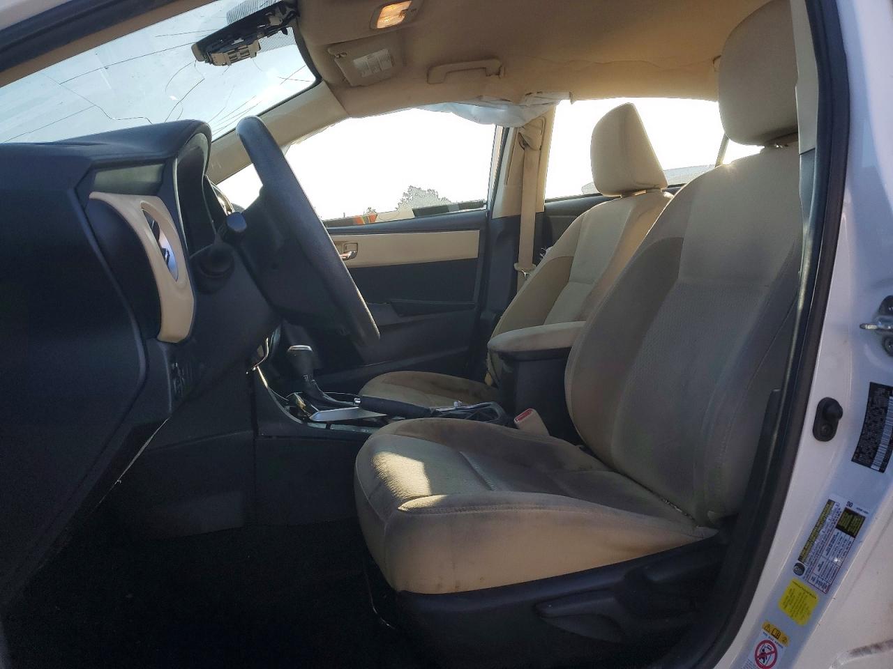 2018 TOYOTA COROLLA L photo 7