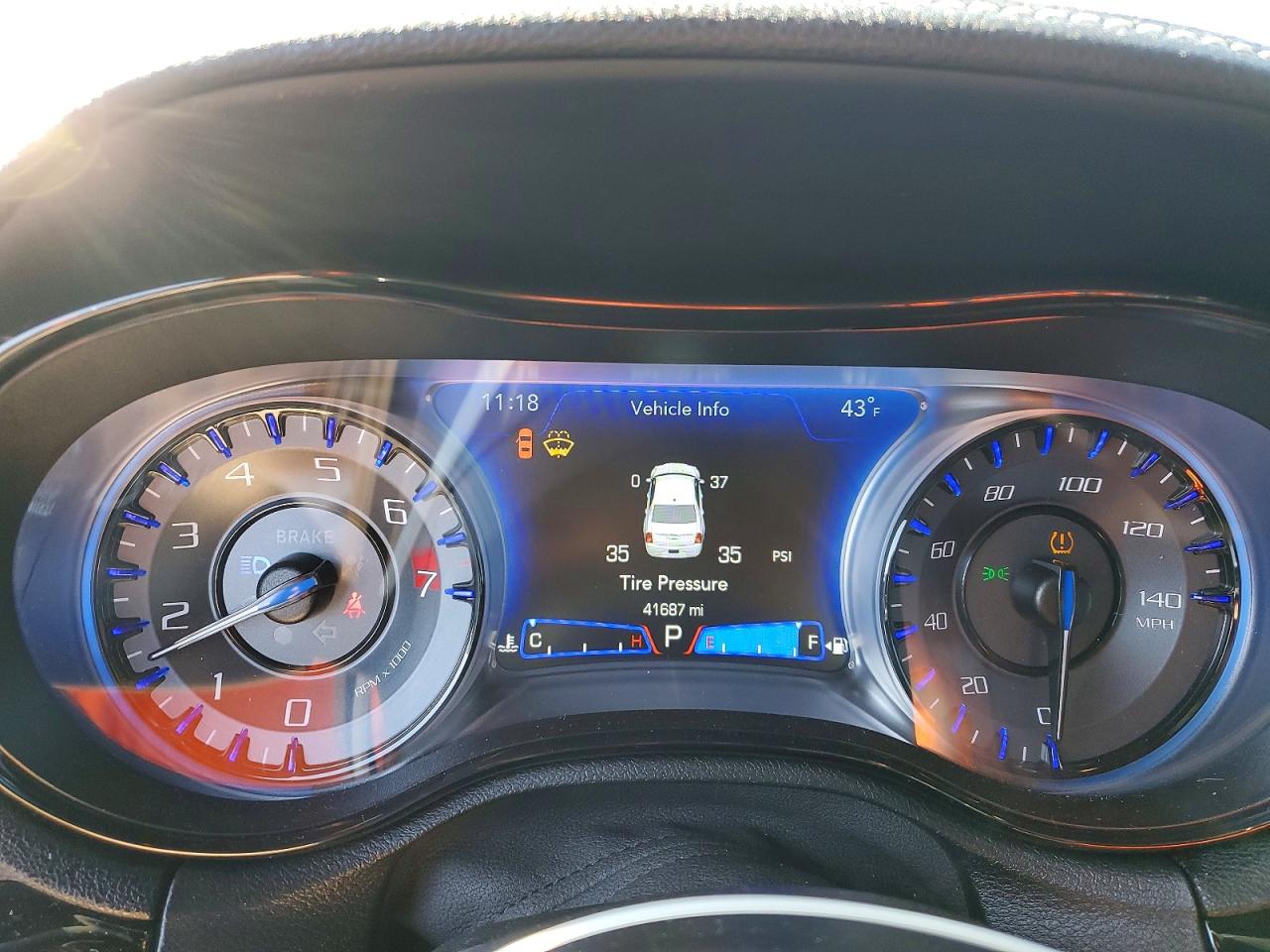 2023 CHRYSLER 300 S photo 17