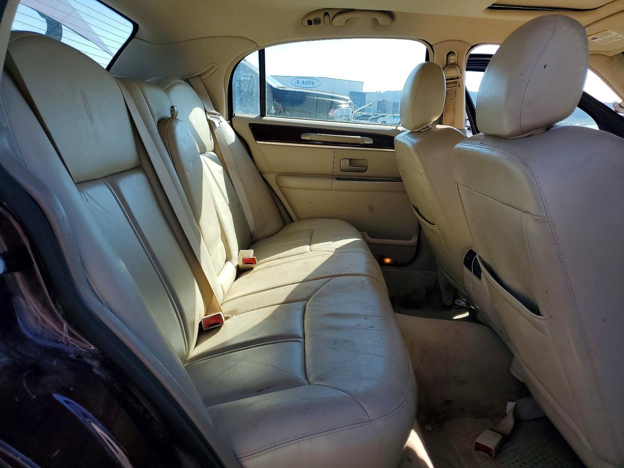 2006 LINCOLN TOWN CAR SIGNATURE LIMITED photo 19