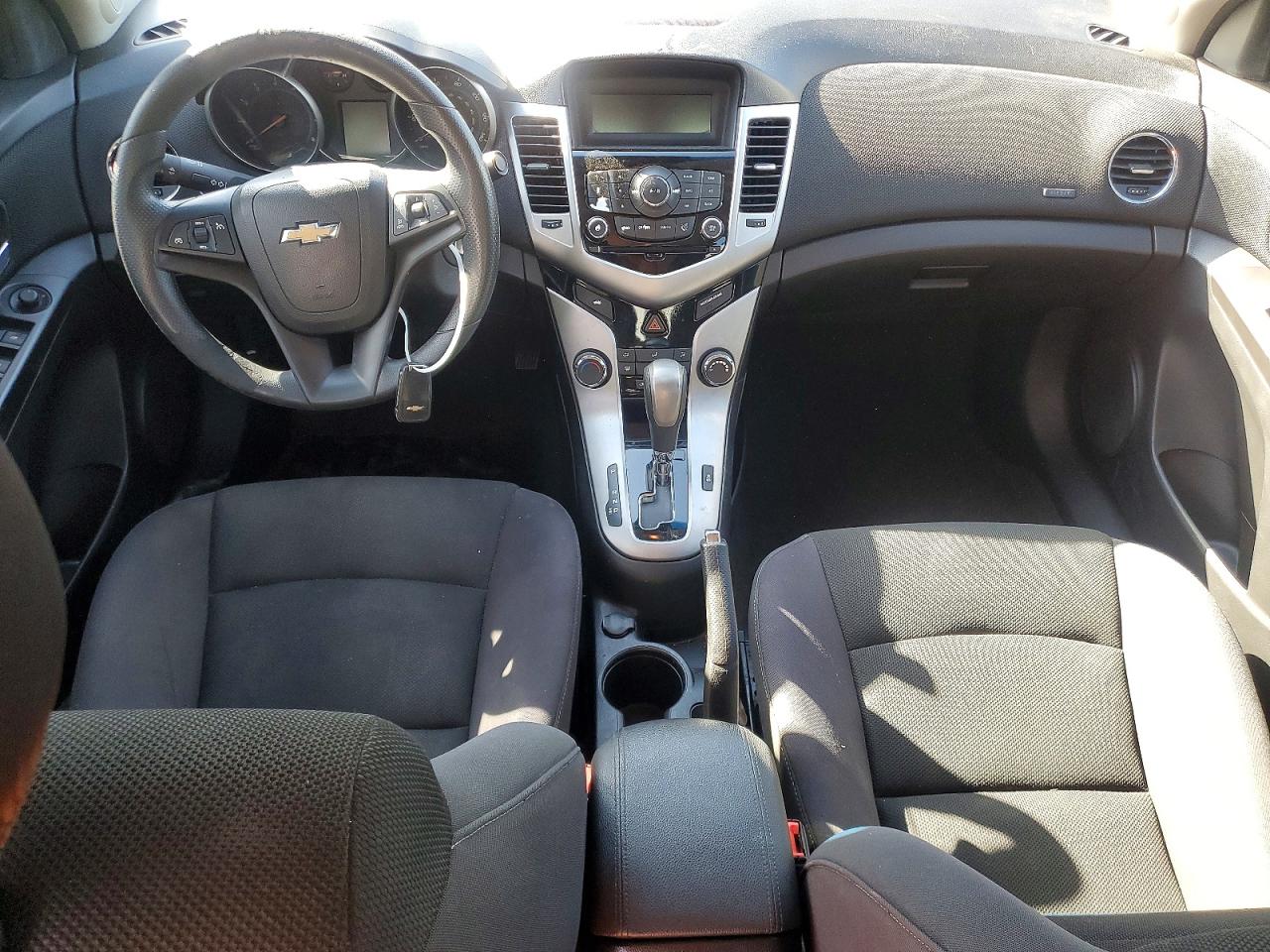 2015 CHEVROLET CRUZE LT photo 8