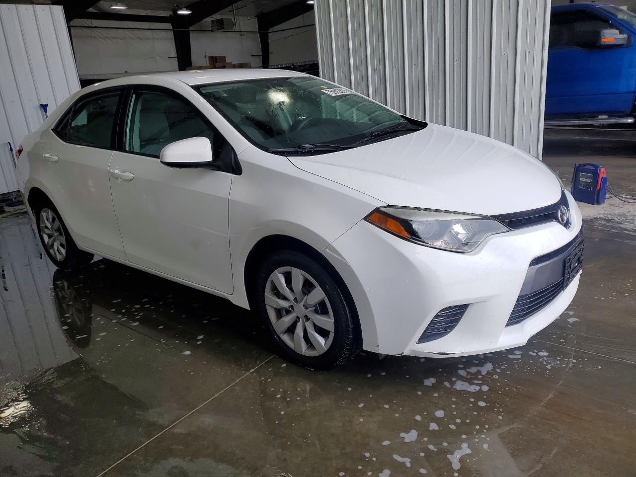 2016 TOYOTA COROLLA LE photo 10